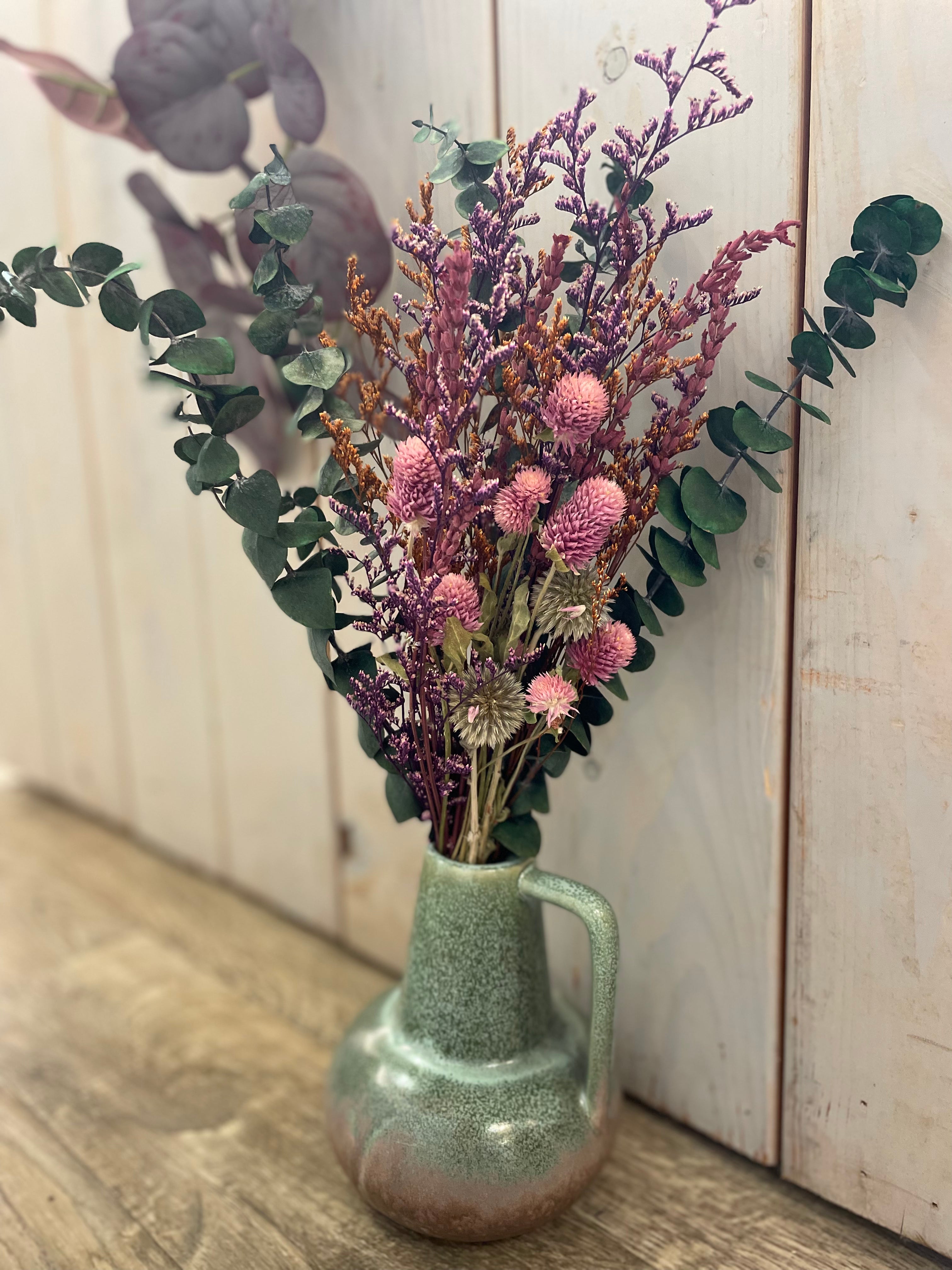 Eukalyptus Trockenblumenstrauß in Vase